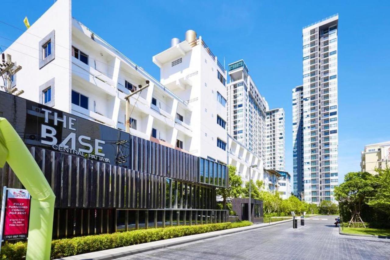 The Base Infinity Apartment Pattaya Exterior photo