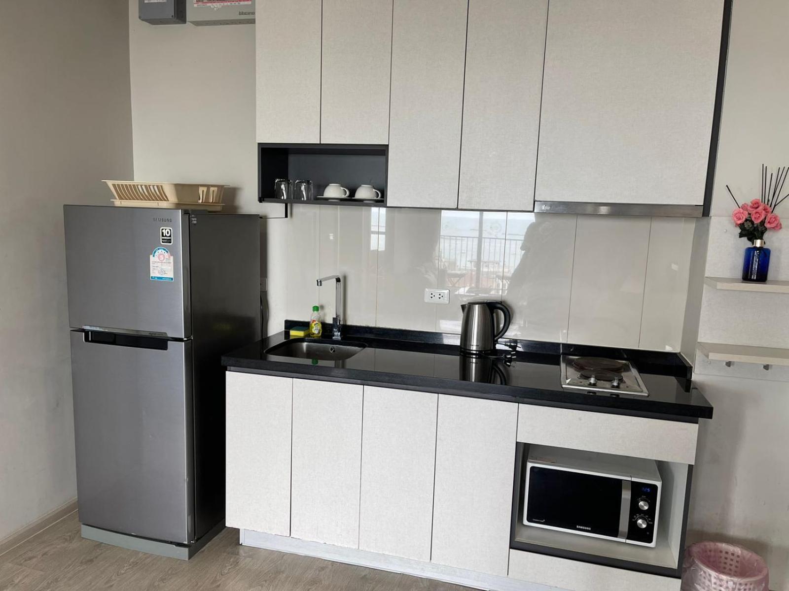 The Base Infinity Apartment Pattaya Exterior photo